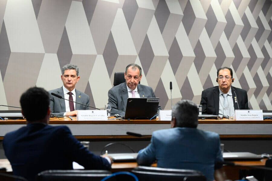 Rogério Carvalho, Omar Aziz e Jorge Kajuru, integrantes da cúpula da CPI da Braskem