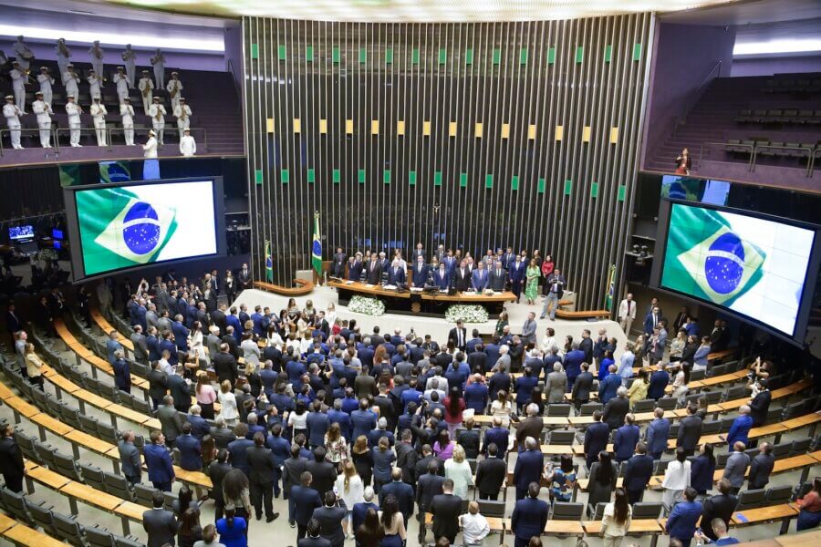 Plenário da Câmara durante sessão do Congresso Nacional, responsável pela análise de vetos