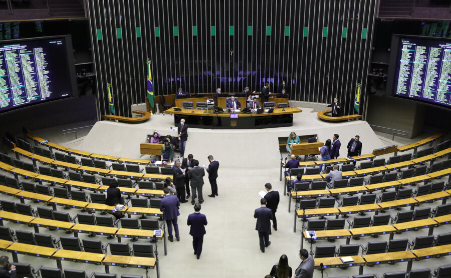 Plenário da Câmara. 69 deputados devem concorrer nas eleições de 2024. Foto: Mário Agra/Câmara dos Deputados