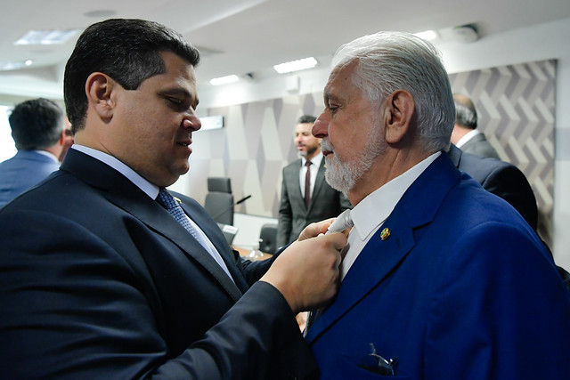 O presidente da CCJ, senador Davi Alcolumbre (União-AP) e o líder do governo no Senado Jaques Wagner (PT-BA) Foto: Geraldo Magela/Agência Senado