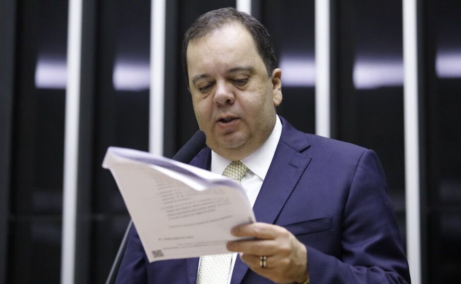 Entidades dizem que proposta não atende demandas do ministro do STF Flávio Dino, o que pode manter execução de emendas suspensas