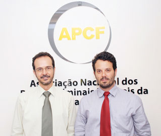 Hélvio Peixoto e Hélio Buchmüller, vice e presidente da APCF: associação dos peritos assinará prêmio de defesa da cidadania