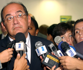 Gilmar Mendes arquiva processo contra Romero Jucá no caso da TV Caburaí, divulgado pelo Congresso em Foco